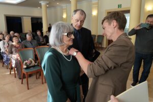 21.10.2025. Kielce. Wręczenie medali za długoletnie pożycie małżeńskie / źródło: Urząd Stanu Cywilnego Kielce