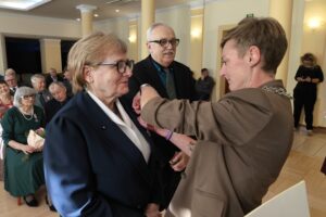 21.10.2025. Kielce. Wręczenie medali za długoletnie pożycie małżeńskie / źródło: Urząd Stanu Cywilnego Kielce
