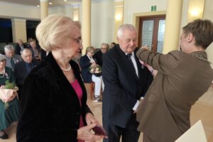 21.10.2025. Kielce. Wręczenie medali za długoletnie pożycie małżeńskie / źródło: Urząd Stanu Cywilnego Kielce