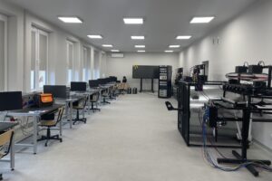 09.10.2025. Połaniec. Otwarcie Branżowego Centrum Umiejętności w Dziedzinie Energetyka w Połańcu / Fot. Grażyna Szlęzak-Wójcik - Radio Kielce