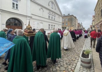 12.102.2025. Sandomierz. Uroczystości religijne ku czci bł. Wincentego Kadłubka / Fot. Grażyna Szlęzak-Wójcik - Radio Kielce