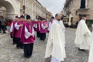 12.102.2025. Sandomierz. Uroczystości religijne ku czci bł. Wincentego Kadłubka / Fot. Grażyna Szlęzak-Wójcik - Radio Kielce