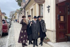 Historyczne postacie związane z Sandomierzem można było spotkać w żywych witrynach historii