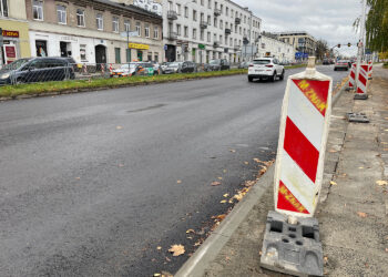 Trzeba uważać na remontowanej ul. Jana Pawła II - Radio Kielce 28.10.2025. Kielce. Ulica Jana Pawła II / Fot. Wiktor Taszłow - Radio Kielce