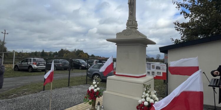 Kolejne miejsce upamiętniające powstańców styczniowych odzyskało blask