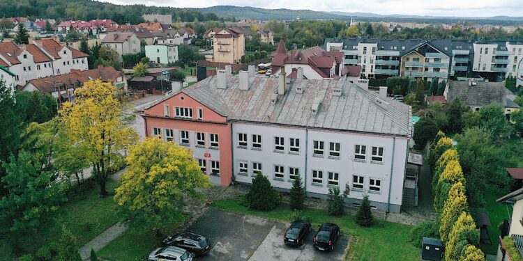 Miasto przygotowuje się do przebudowy dawnej szkoły na żłobek