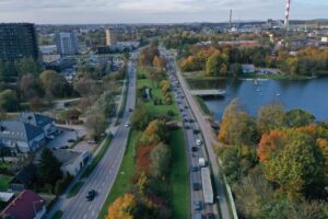 21.10.2025. Kielce. Ulica Jesionowa, miejski odcinek drogi krajowej nr 74 / Fot. Jarosław Kubalski – Radio Kielce