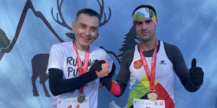 Biegacze z całej Polski rywalizowali w górskim maratonie - Radio Kielce Biegacze z całej Polski rywalizowali w górskim maratonie