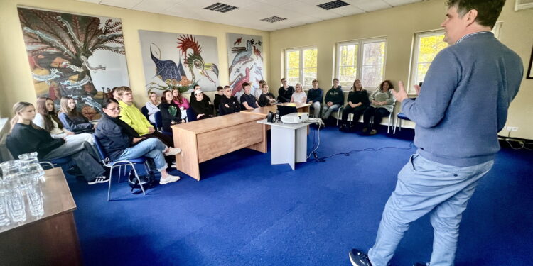 Natura i proza Stefana Żeromskiego źródłem inspiracji dla młodzieży - Radio Kielce Natura i proza Stefana Żeromskiego źródłem inspiracji dla młodzieży