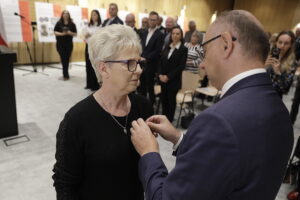 Walczyli z komunistycznym reżimem. Zostali odznaczeni - Radio Kielce