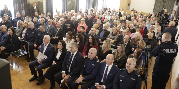 20.10.2025 Pińczów. Spotkanie dla seniorów na temat bezpieczeństwa / Fot. Jarosław Kubalski - Radio Kielce
