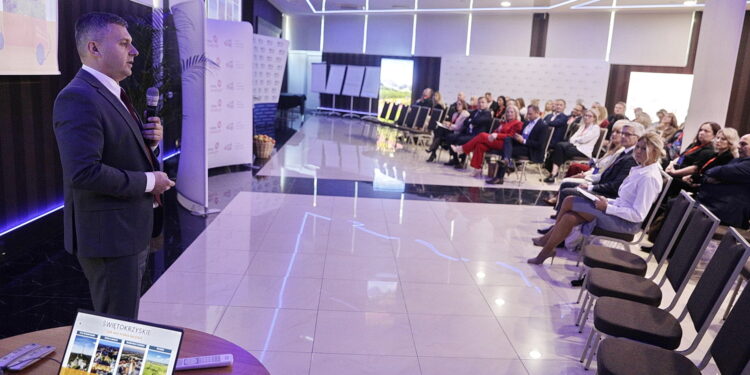 20.10.2025. Kielce. XIII Forum Polskiej Organizacji Turystycznej / Fot. Jarosław Kubalski - Radio Kielce