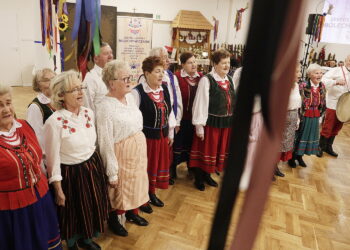 Bolechowiczanie świętują srebrny jubileusz - Radio Kielce 25.10.2025 OSPWola Murowana. Zespół Ludowy KGW "Bolechowiczanie" obchodzi jubileusz 25-lecia działalności / Fot. Jarosław Kubalski - Radio Kielce