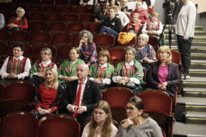 Pieśni patriotyczne rozbrzmiewały w Wojewódzkim Domu Kultury - Radio Kielce 26.10.2025. Kielce. WDK. Finał V Regionalnego Przeglądu Pieśni Patriotycznej / Fot. Jarosław Kubalski - Radio Kielce