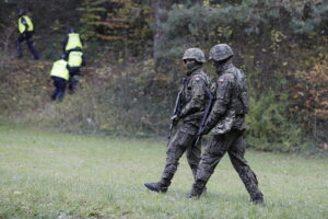Strzały i atak terrorystyczny na kieleckiej Bukówce - Radio Kielce 29.10.2025 Kielce. Ćwiczenia służb Pyton 25 / Fot. Jarosław Kubalski - Radio Kielce