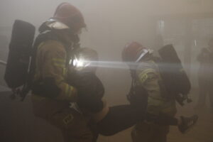 Strzały i atak terrorystyczny na kieleckiej Bukówce - Radio Kielce 29.10.2025 Kielce. Ćwiczenia służb Pyton 25 / Fot. Jarosław Kubalski - Radio Kielce