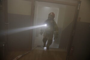 Strzały i atak terrorystyczny na kieleckiej Bukówce - Radio Kielce 29.10.2025 Kielce. Ćwiczenia służb Pyton 25 / Fot. Jarosław Kubalski - Radio Kielce