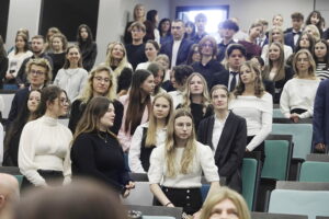 Odśpiewali Gaudeamus Igitur i zaczynają studia - Radio Kielce