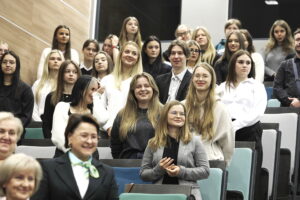 Odśpiewali Gaudeamus Igitur i zaczynają studia - Radio Kielce