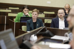 Kieleccy radni przeciw kredytowi na prawie 400 mln zł - Radio Kielce