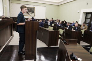 Kieleccy radni przeciw kredytowi na prawie 400 mln zł - Radio Kielce