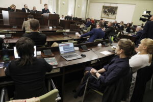 Kieleccy radni przeciw kredytowi na prawie 400 mln zł - Radio Kielce