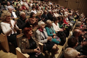 Uniwersytety III Wieku zainaugurowały kolejny rok akademicki - Radio Kielce