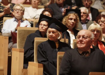 Uniwersytety III Wieku zainaugurowały kolejny rok akademicki