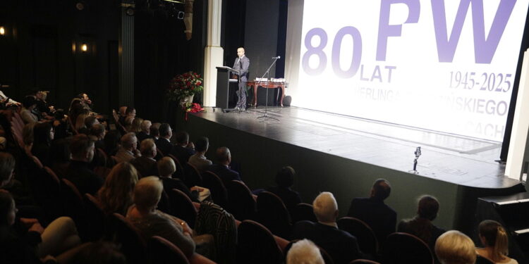 Od 80 lat biblioteka służy pomocą nie tylko nauczycielom