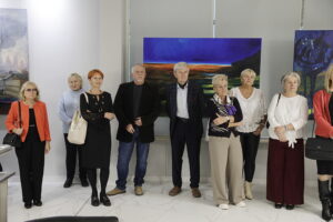 16.10.2025. Kielce. Galeria Sztuki „Okrąglak”. Wystawa „Powracające obrazy” prezentująca prace Sylwii Caban / Fot. Jarosław Kubalski - Radio Kielce