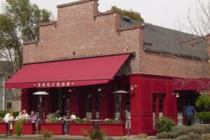Muzyczne podróże przez świat. Restauracja Bouchon Thomasa Kellera w Yountville w Kalifornii / Fot. Wikipedia