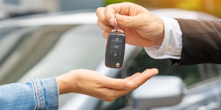 Co dziesiąty Polak wynajmuje auto długoterminowo - Radio Kielce Co dziesiąty Polak wynajmuje auto długoterminowo