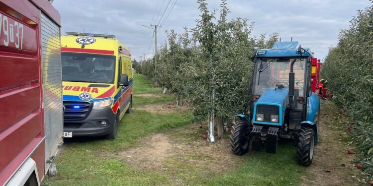 04.10.2025. Święcica. Wypadek podczas prac polowych / Fot. policja
