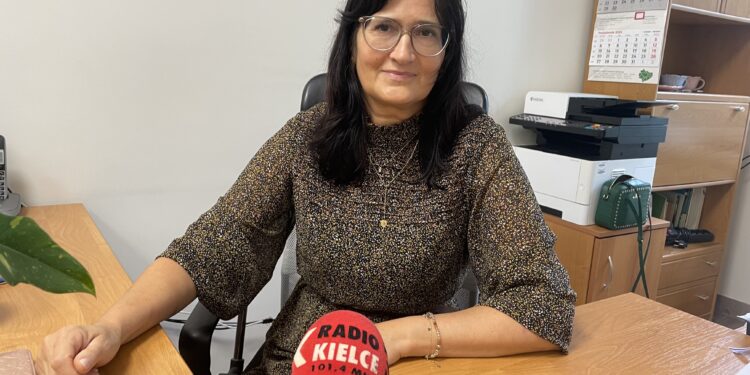 Na zdjęciu: Elżbieta Krempa - kierownik działu ogrodnictwa w Świętokrzyskim Ośrodku Doradztwa Rolniczego w Sandomierzu / Fot. Grażyna Szlęzak-Wójcik - Radio Kielce