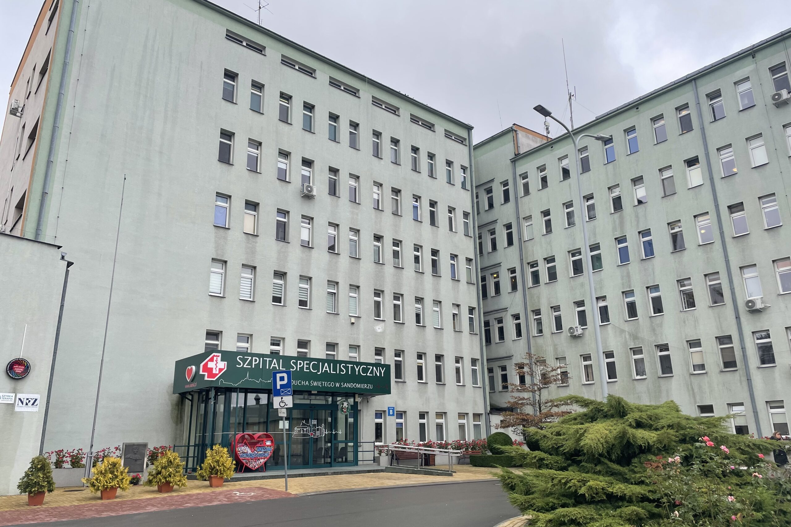 Robot da Vinci już operuje w sandomierskim szpitalu - Radio Kielce Sandomierz. Szpital Specjalistyczny w Sandomierzu / Fot. Grażyna Szlęzak - Radio Kielce