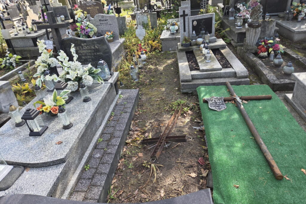 Tajemnice tragedii przy torach. Co z naszą pamięcią? - Radio Kielce