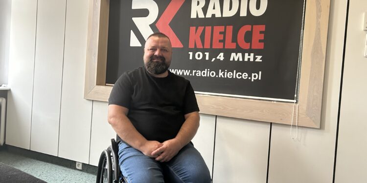 Na zdjęciu: Piotr Pawlik - łucznik / Fot. Iwona Murawska-Bujnowicz - Radio Kielce
