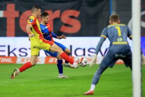 Mecz bez historii. Korona znów bez wygranej w lidze - Radio Kielce 31.10.2025. Gliwice. Mecz Piast Gliwice - Korona Kielce / Fot. PAP/Jarek Praszkiewicz