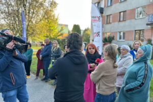 Ożarów. Interwencja na Osiedlu Wzgórze - Radio Kielce