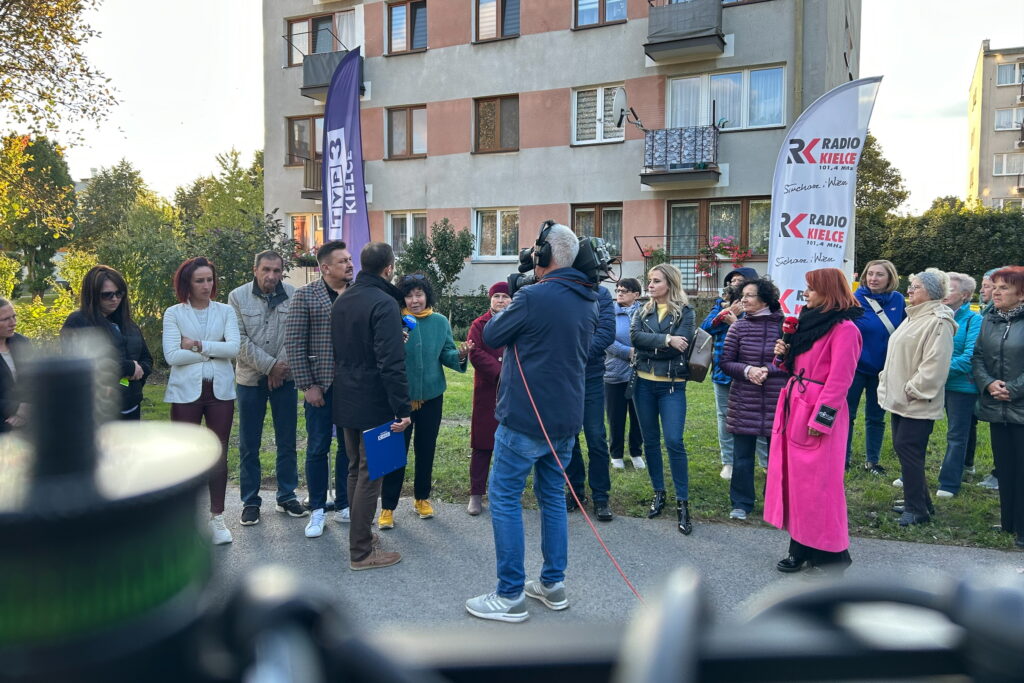 INTERWENCJA. Libacje alkoholowe utrudniają codzienne życie mieszkańców - Radio Kielce
