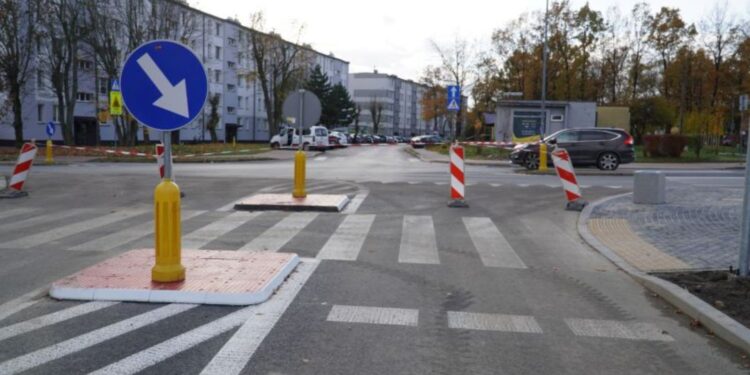 Zakończono przebudowę Alei Tysiąclecia w Skarżysku-Kamiennej - Radio Kielce Zakończono przebudowę Alei Tysiąclecia w Skarżysku-Kamiennej