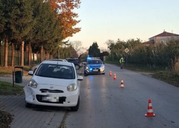 Zderzenie dwóch aut w Obrazowie. 55-latka z obrażeniami trafiła do szpitala