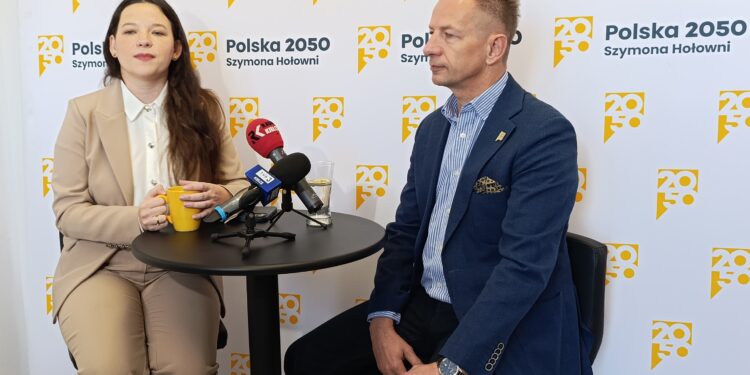 13.10.2025. Kielce. Śniadanie prasowe posła Rafała Kasprzyka / Fot. Magdalena Bielak - Radio Kielce
