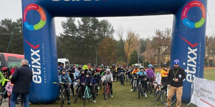 Zawody w Borkowie zamknęły tegoroczną edycję Świętokrzyskiej Ligi Kolarstwa Przełajowego