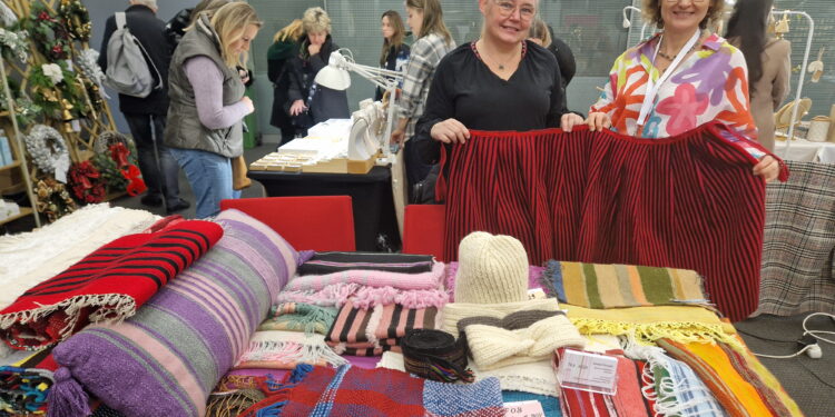 W naszym regionie krosna stoją w… salonach