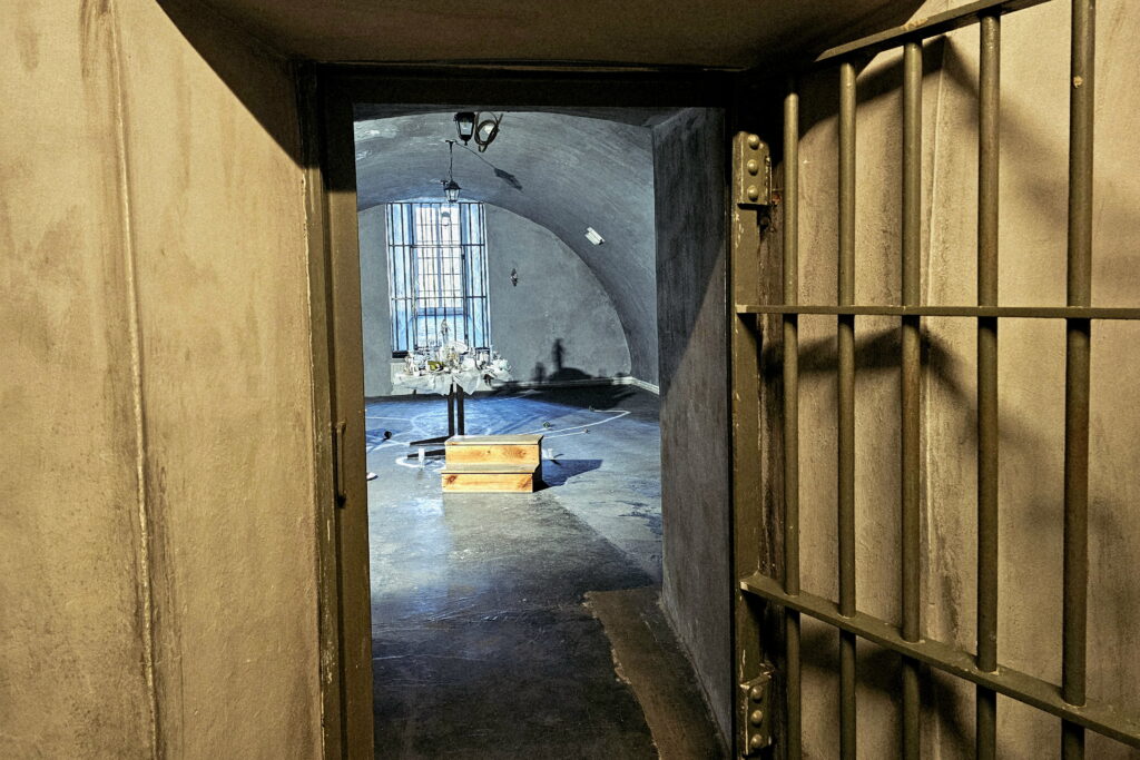 Sny i łzy. Historia artysty i świata, który go ukształtował - Radio Kielce