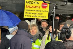 INTERWENCJA. Mieszkańcy protestują przeciwko rozbudowie drogi krajowej - Radio Kielce 26.11.2025. Jaronowice. Program Interwencja / Fot. Wojciech Bolewski - Radio Kielce