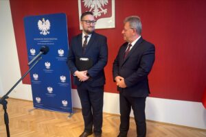 Niepodległość świętować będzie można aktywnie, ale i tradycyjnie - Radio Kielce 06.11.2025. Kielce. Świętokrzyski Urząd Wojewódzki. Konferencja dotycząca obchodów Święta Niepodległości / Fot. Izabela Mortas-Rubak - Radio Kielce