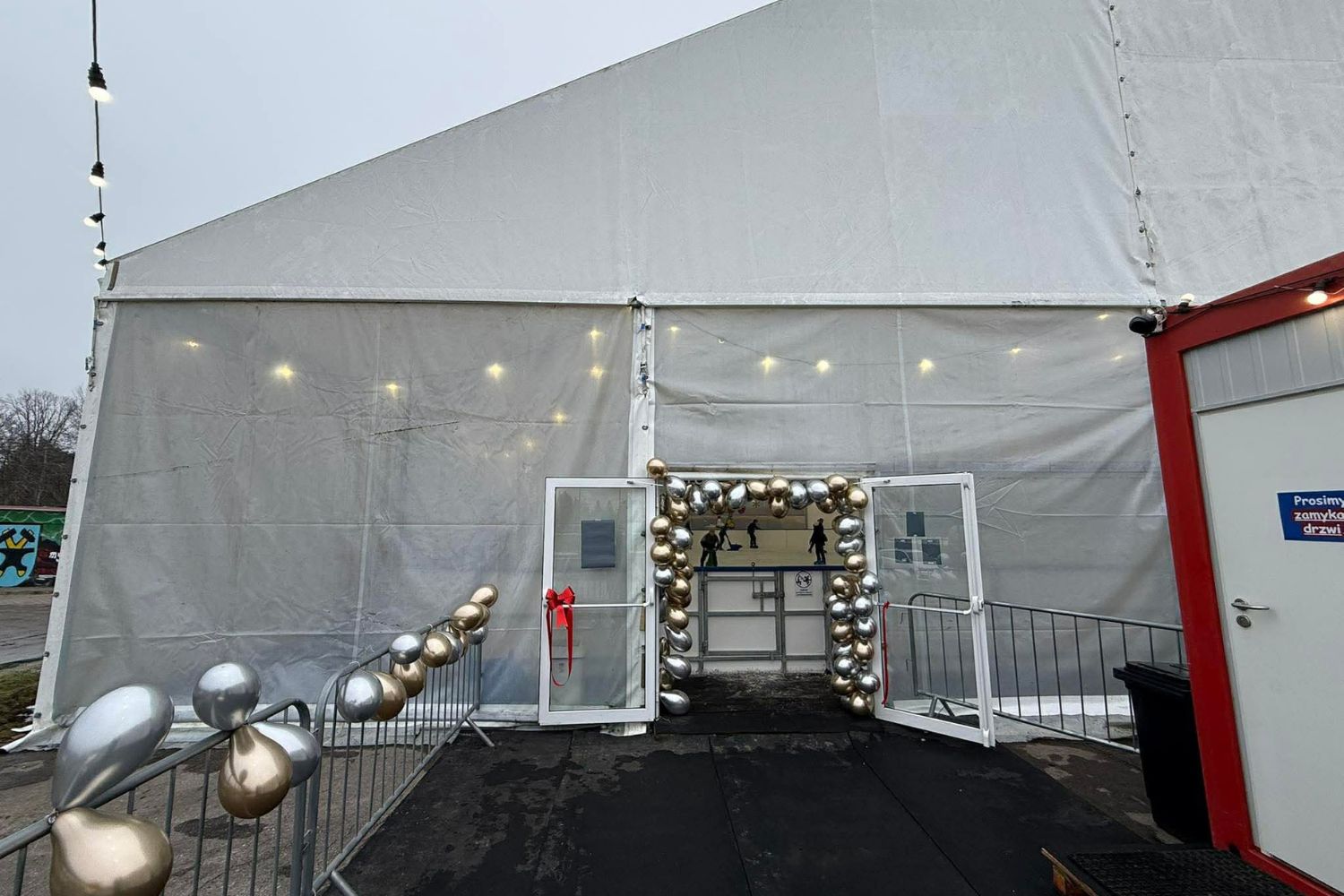 Pierwsze takie lodowisko w Starachowicach