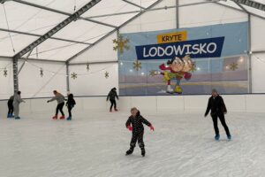 Starachowice. Lodowisko / Fot. Marek Materek - Facebook